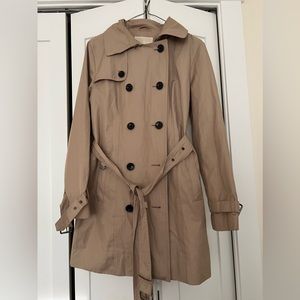 Women’s short trench coat